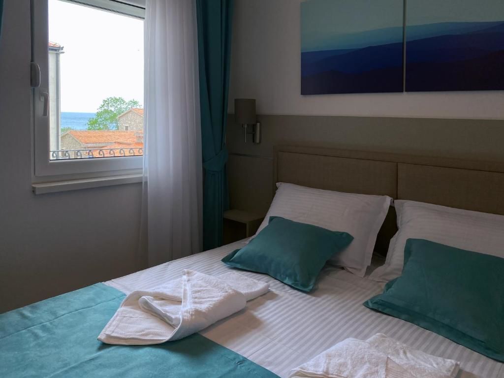 Апартаменты Family Beachfront Apartment Петровац