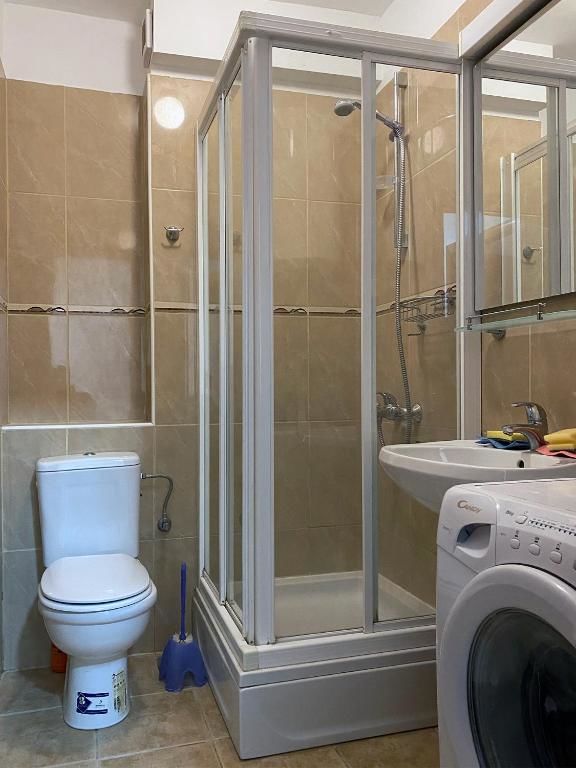 Апартаменты Family Beachfront Apartment Петровац