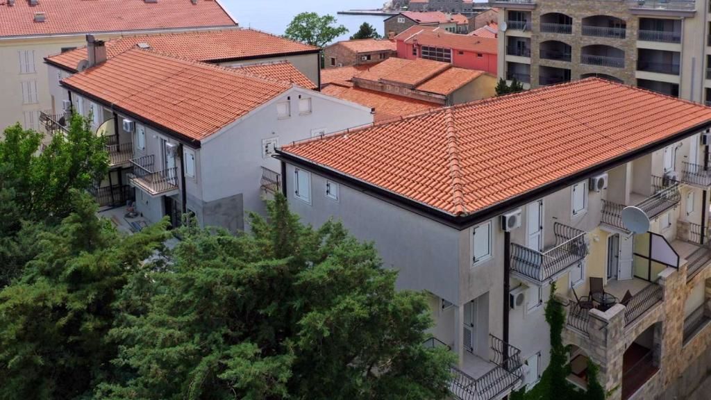 Апартаменты Family Beachfront Apartment Петровац