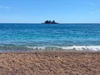 Апартаменты Family Beachfront Apartment Петровац Апартаменты с 1 спальней-18