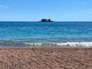 Апартаменты Family Beachfront Apartment Петровац Апартаменты с 1 спальней-31