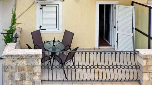 Апартаменты Family Beachfront Apartment Петровац-27