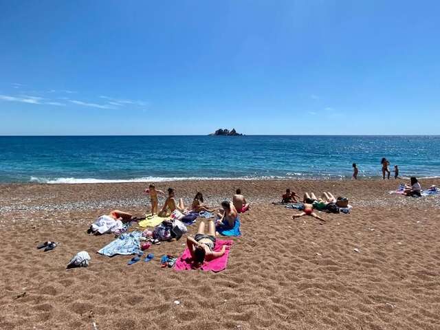 Апартаменты Family Beachfront Apartment Петровац-35